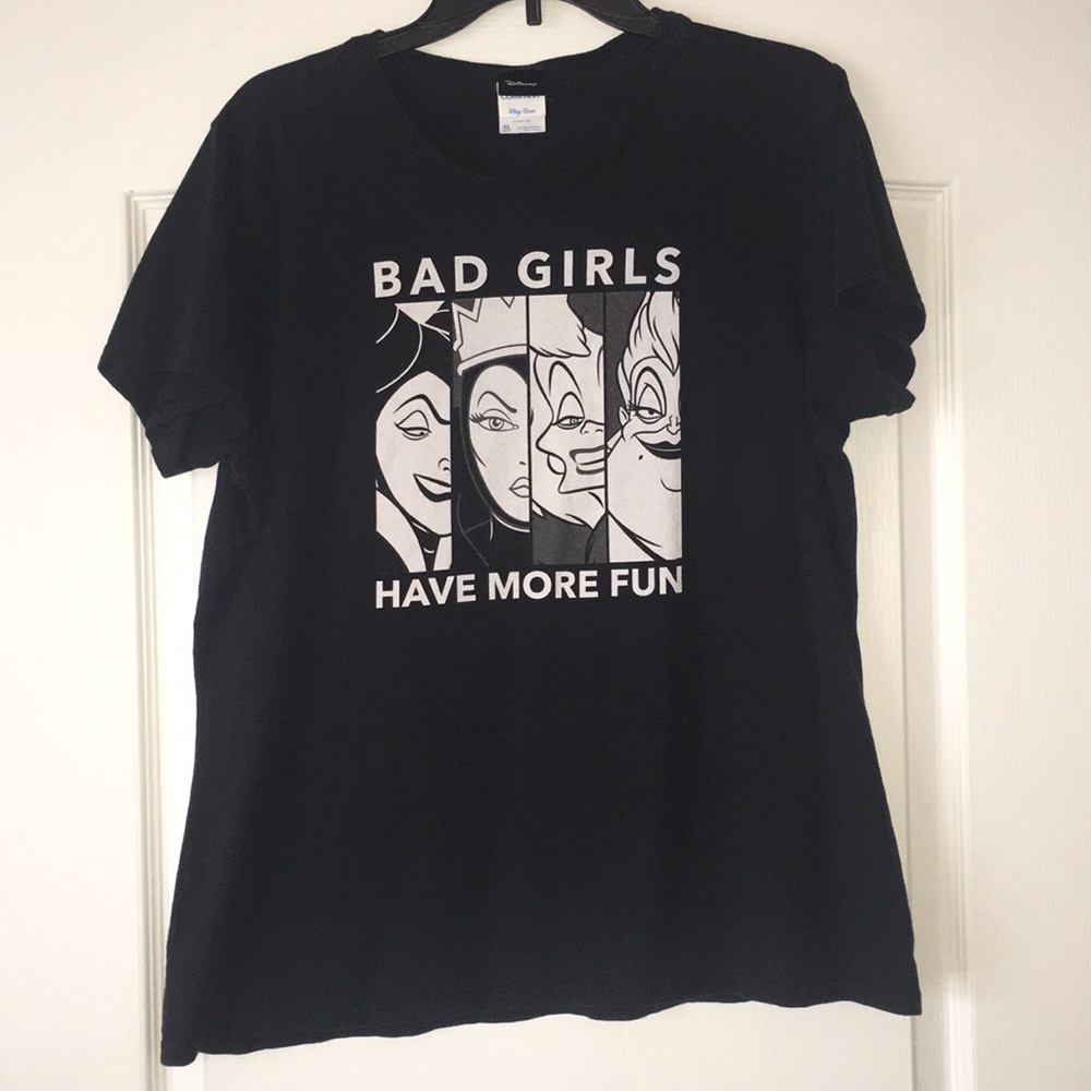 Black Disney graphic tee